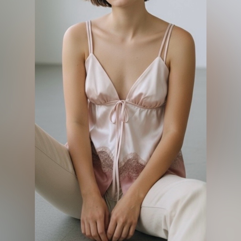Victoria’s Secret Y2K Tie Front Camisole Satin Lace Two Tone Pink Top Size M